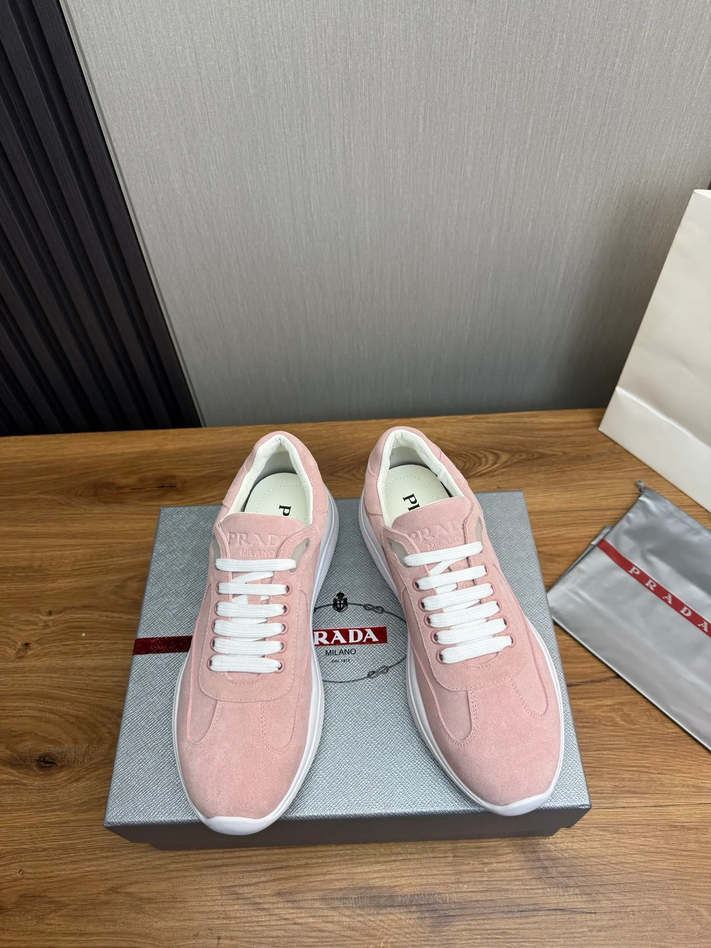 Men's shoes 💰540💰 [PRADA] Men's shoes are popular in the counter, official website is synchronized, 1 high-quality shipment ✔️Original frosted cowhide + cowhide lining, 1🆚1 replica, original sole, 38-45 (45 customized, non-refundable)